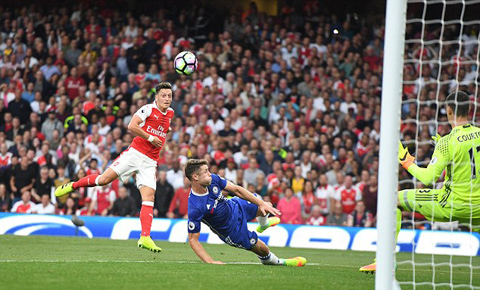 Arsenal từng chơi tưng bừng trước Chelsea cách đây 4 tháng