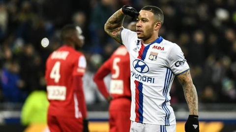 Vòng 24 Ligue 1: Depay có bàn đầu tiên cho Lyon, Nice bắt kịp PSG trên BXH