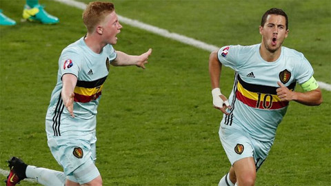 Hazard ngậm ngùi nhìn De Bruyne giành giải cầu thủ Bỉ xuất sắc nhất