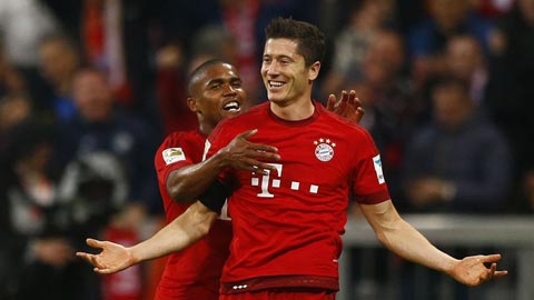 Dù đầu đang nghĩ đến Arsenal nhưng với bản lĩnh ông lớn, Bayern vẫn biết cách giành trọn 3 điểm