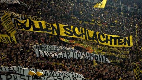 Dortmund đối diện với án phạt nặng ở Bundesliga