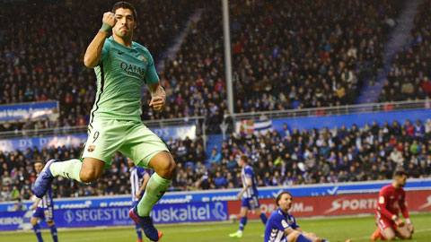 Suarez vươn lên dẫn đầu cuộc đua Vua phá lưới La Liga