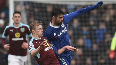 Diego Costa là một trong số những ngôi sao của Chelsea chơi dưới sức ở trận hòa Burnley