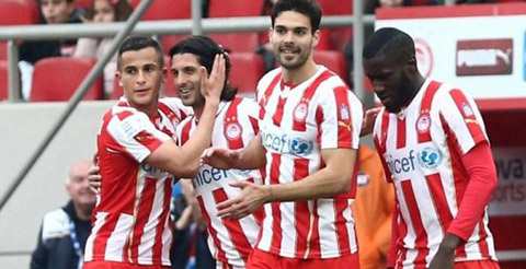 Olympiacos không gặp nhiều khó khăn để có mặt ở vòng này