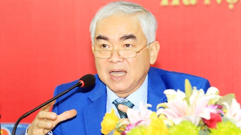 Chủ tịch VFF Lê Hùng Dũng chỉ đạo công tác tổ chức các giải bóng đá chuyên nghiệp 2017