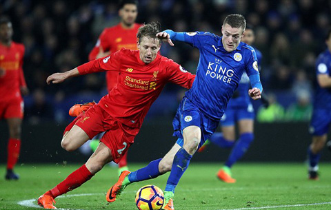 Leiva là trò hề trước tốc độ của Vardy