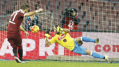 Serie A: Khi chấm 11m trở thành gánh nặng