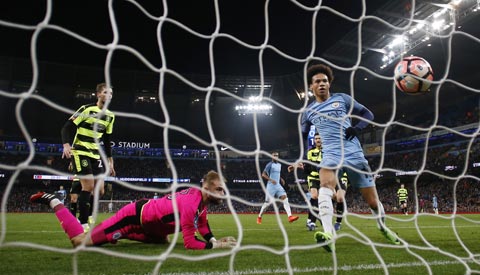 Sane và các đồng đội ở Man City đang có phong độ cao