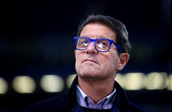 1. Cựu HLV ĐT Anh, Fabio Capello đến dự khán trận đấu. Và với cặp kính nổi bật của mình, dường như Capello đã có sự lựa chọn của riêng mình.