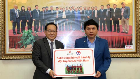 Công ty TNHH Sakos tặng quà ĐT U20 Việt Nam