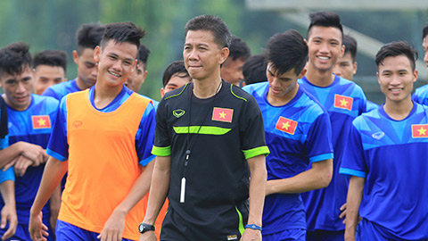 HLV Hoàng Anh Tuấn hài lòng với bảng đấu dễ thở