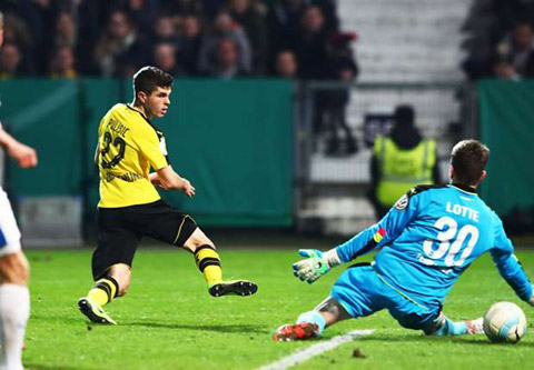 Bàn thắng của Pulisic đã giúp Dortmund dễ đá hơn