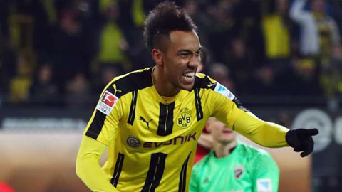 Dortmund bất bại trên sân nhà ở Bundesliga trong 2 năm