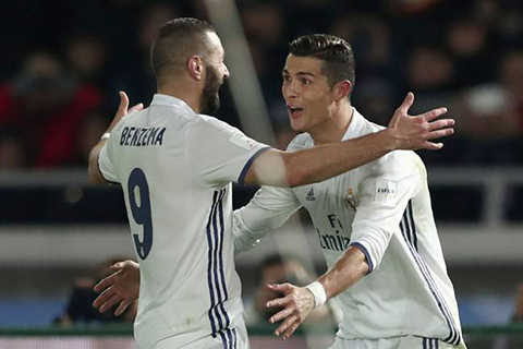 Benzema khẳng định không làm nền cho Ronaldo