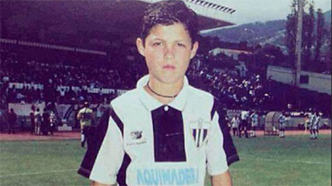 Quê nhà Madeira và ký ức của Ronaldo về án phạt nặng nhất từng nhận