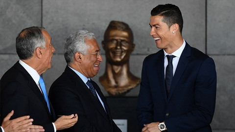 Ronaldo tự hào vì được dựng tượng tại chính quê hương
