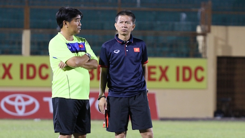 HLV Hoàng Anh Tuấn đau đầu vì nhân sự U20 Việt Nam