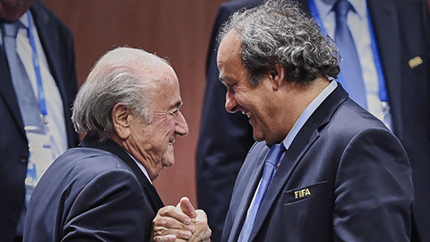 Platini gọi Blatter là “kẻ ích kỷ"