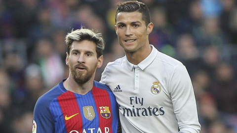 Messi bị xử ép, Ronaldo được "bảo kê" về thuế