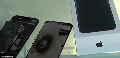 Yin chia sẻ hình ảnh chiếc iPhone 7 sau khi bị phát nổ 