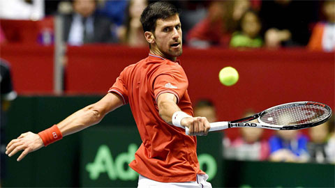 Djokovic mở màn thắng lợi cho Serbia ở tứ kết Davis Cup