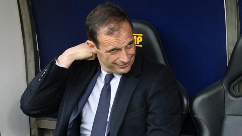 HLV Allegri đồng ý ở lại Juventus: Trên con đường kế tục Lippi