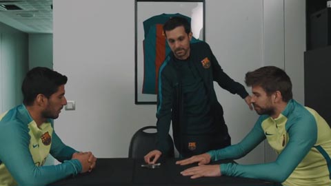 “Ảo thuật gia” Dynamo cho các cầu thủ Barca thử nghiệm bẻ đinh