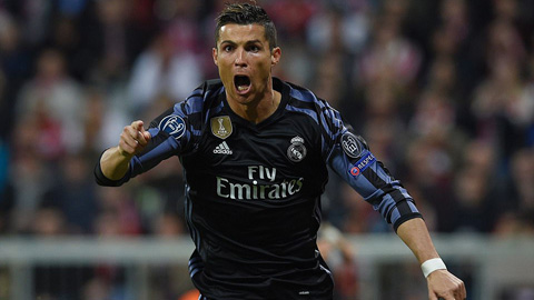 Ronaldo cán mốc 100 bàn thắng tại Cúp châu Âu