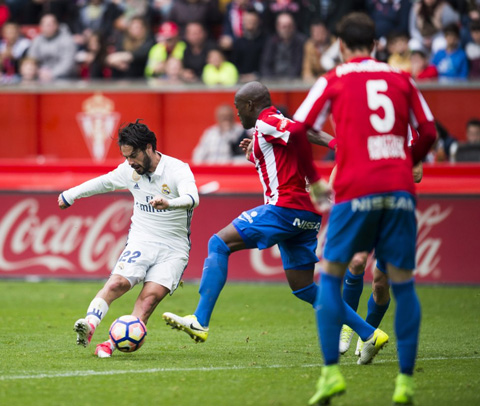 Isco là sự khác biệt tại El Molinon