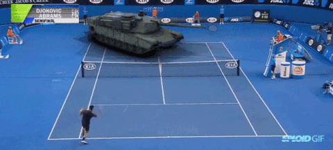 Djokovic đối đầu xe tăng M1 Abrams