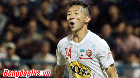 Châu Ngọc Quang lần đầu vào đội hình tiêu biểu V.League