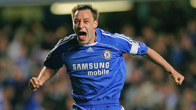 Tháng 7/2007 Terry gia hạn hợp đồng với Chelsea với mức lương 135.000 bảng/tuần, biến anh trở thành cầu thủ nhận lương cao nhất Ngoại hạng Anh thời điểm đó