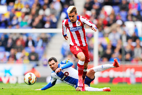 Griezmann (trước) cùng đồng đội đang hướng đến một chiến thắng trước Espanyol