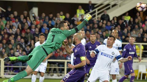 Inter để thua Fiorentina 4-5: Của thiên trả địa