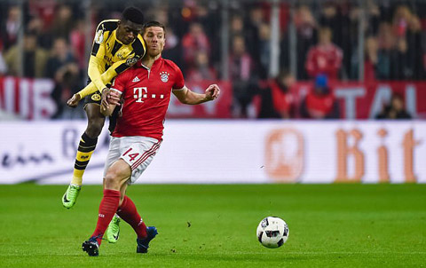 Bayern không gặp nhiều khó khăn từ Dortmund ở Bundesliga