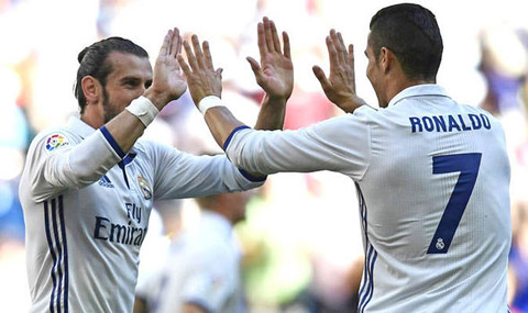 Bale khó sống ở Bernabeu nếu chống lại Ronaldo
