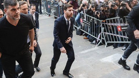 Messi dự phiên điều trần qua điện thoại video