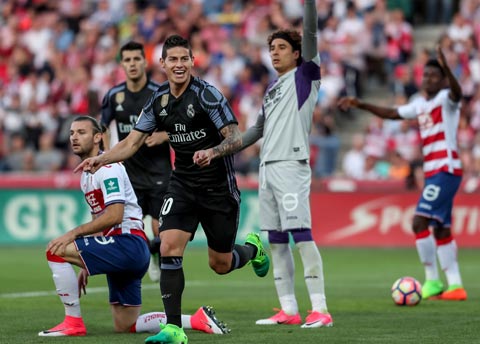 James Rodriguez lập đại công với cú đúp bàn thắng vào lưới Granada