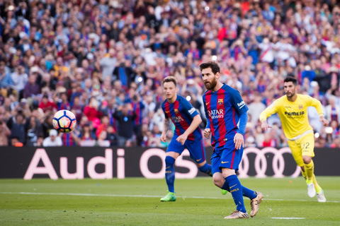 Messi ấn định tỷ số bằng cú Panenka điệu nghệ