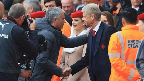 Hình ảnh hiếm thấy giữa Mourinho và Wenger