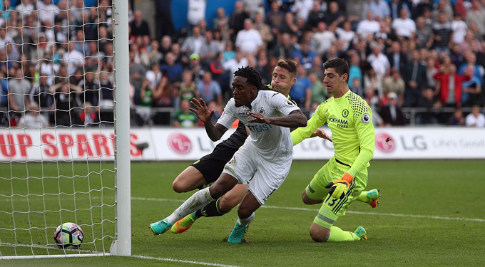 Hòa Swansea 2-2 ở vòng 4, Chelsea lần đầu đánh rơi điểm ở Ngoại hạng Anh 2016/17