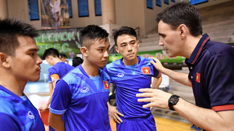 U20 futsal Việt Nam thắng hủy diệt U20 Trung Quốc