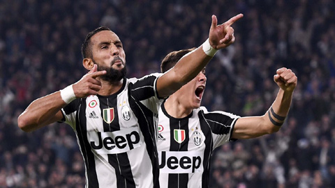 Juventus mua đứt Benatia với giá 17 triệu euro