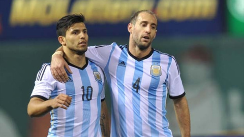 Argentina triệu tập: Không có Aguero và Zabaleta