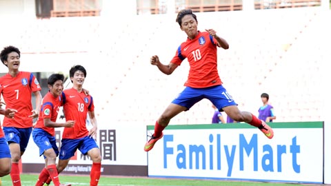 Lee Seung-woo (10) tỏa sáng trong trận ra quân của U20 Hàn Quốc
