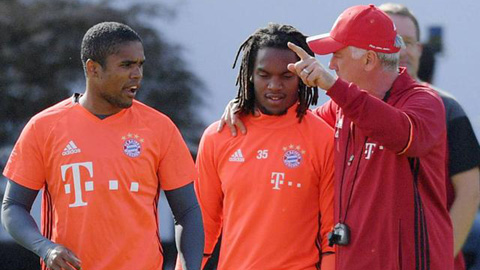 Bayern Munich sẵn sàng bán Douglas Costa và Renato Sanches