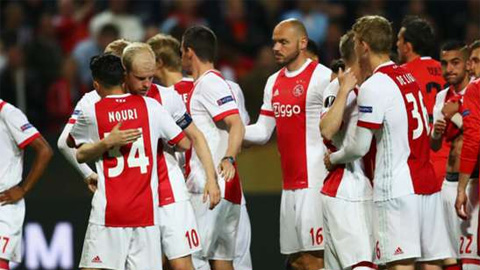Ajax vẫn có thể ngẩng cao đầu với ngôi Á quân Europa League