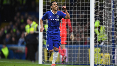 Pedro tỏa sáng giúp Chelsea đại thắng Peterborough 