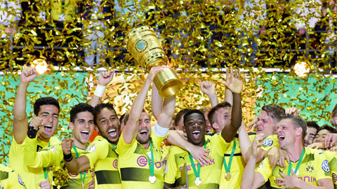 Chùm ảnh Dortmund rạng rỡ trong ngày chinh phục cúp quốc gia Đức