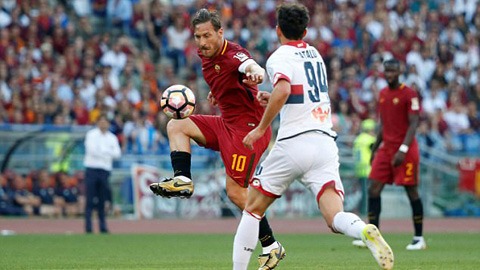 Totti chia tay sự nghiệp trong ngày AS Roma thắng nghẹt thở Genoa